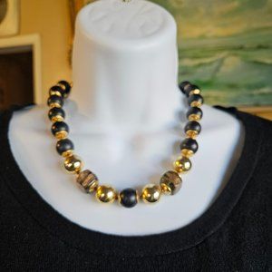Womens Fashion Necklace Lg Beads Black Gold 16"-Item #547